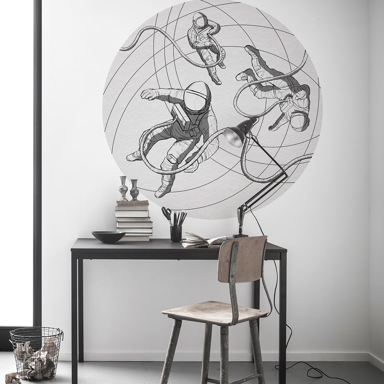 Komar Fototapete Disney Dot Weltraum 125 x 125 cm Vlies Selbstklebend Schwerelos Universum Weltraum