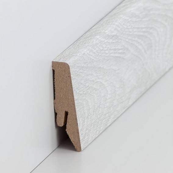 Sockelleiste "Coburg" (MDF foliert / 718.5821) Sockelleiste "Coburg" (MDF foliert / 718.5821)