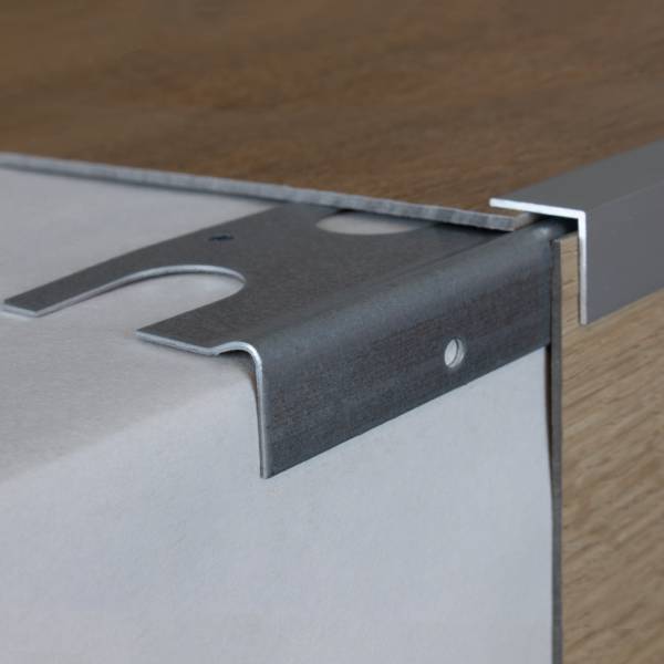 Auer | Treppenkanten- & Winkelprofile | Höhe 15 mm | Breite 42 mm | Reparaturwinkel für Betontreppen Auer | Treppenkanten- & Winkelprofile | Höhe 15 mm | Breite 42 mm | Reparaturwinkel für Betontreppen