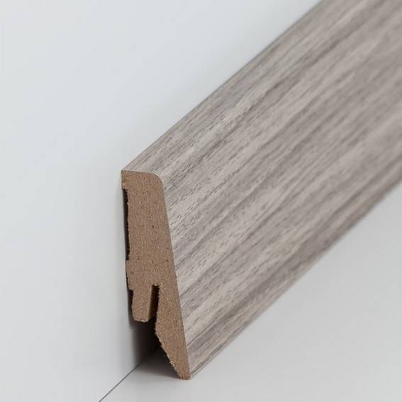 Sockelleiste "Coburg" (MDF foliert / 718.5825) Sockelleiste "Coburg" (MDF foliert / 718.5825)