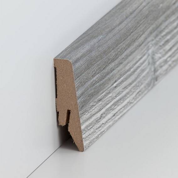 Sockelleiste "Coburg" (MDF foliert / 718.5822) Sockelleiste "Coburg" (MDF foliert / 718.5822)