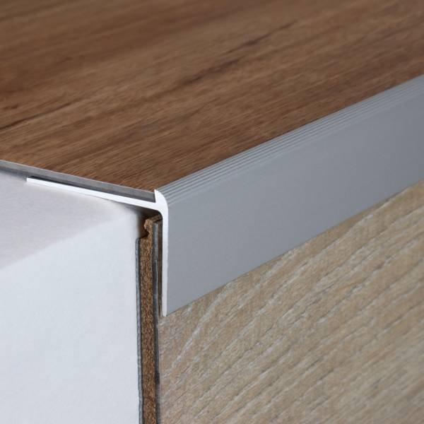 PROVISTON Treppenkanten- & Winkelprofil Aulla Höhe 10 - 40 mm Einfasshöhe 2 - 7 mm Aluminium PROVISTON Treppenkanten- & Winkelprofil Aulla Höhe 10 - 40 mm Einfasshöhe 2 - 7 mm Aluminium