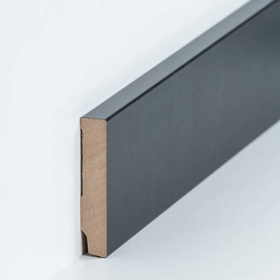 Fußleisten / Sockelleisten "Celle" (MDF foliert / 721.168.39) - Farbe: Schwarz (Default) Fußleisten / Sockelleisten "Celle" (MDF foliert / 721.168.39) - Farbe: Schwarz (Default)